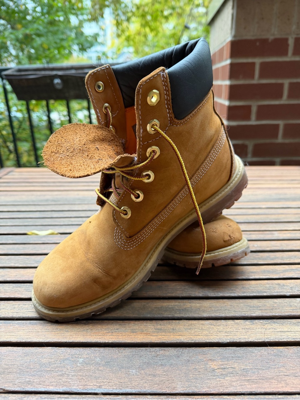 Timberland Wheat/Tan Lace-Up Women's Ankle Boots with Padded Collar